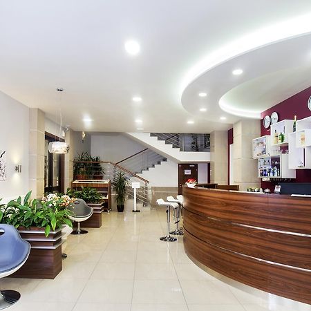 Arkada Hotel Bučovice Buitenkant foto