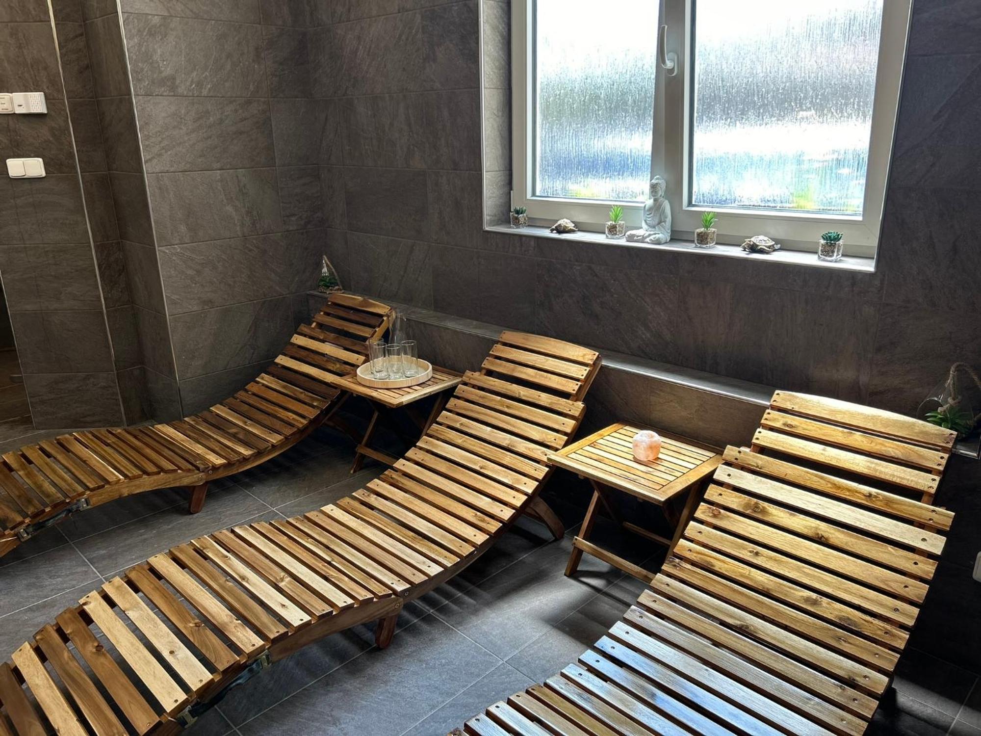 Arkada Hotel Bučovice Buitenkant foto
